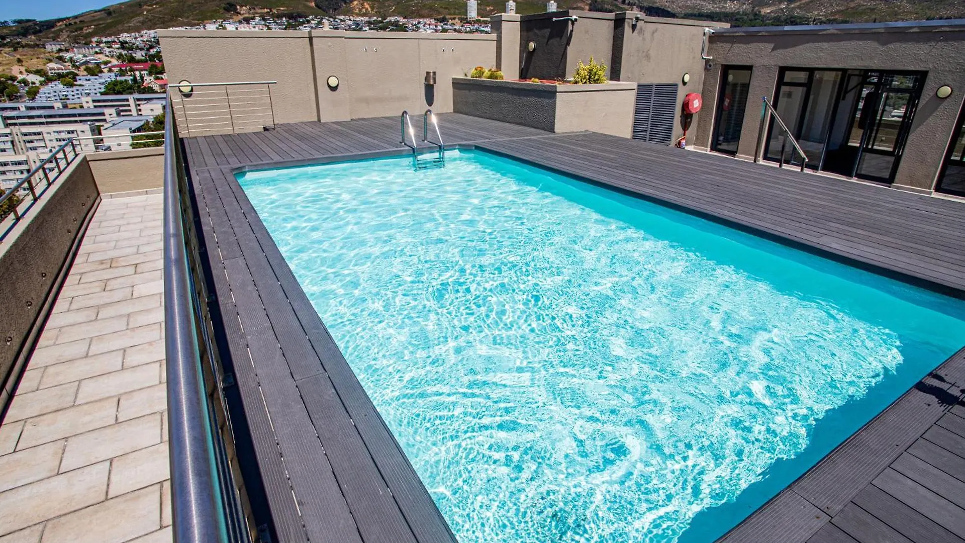 Four Seasons - Stunning Apartment In The Heart Of Town! Cape Town 0*,  South Africa